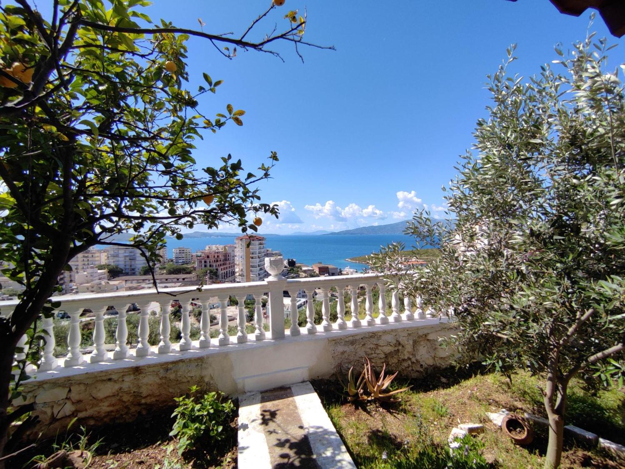 Aris Apartment Saranda Extérieur photo